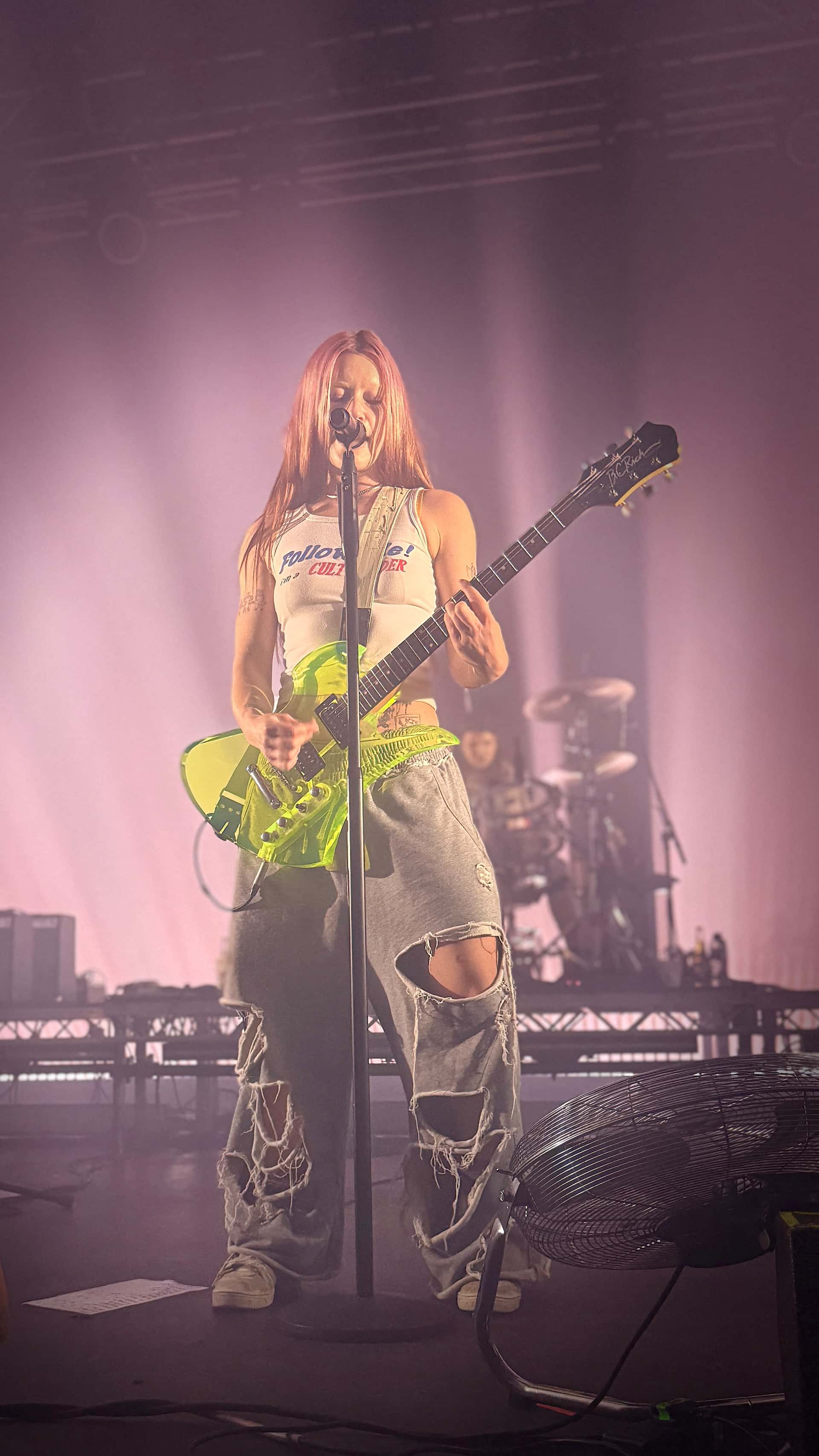 6AD87F19 2C51 4913 A09D 2A2353520B36 1 201 a